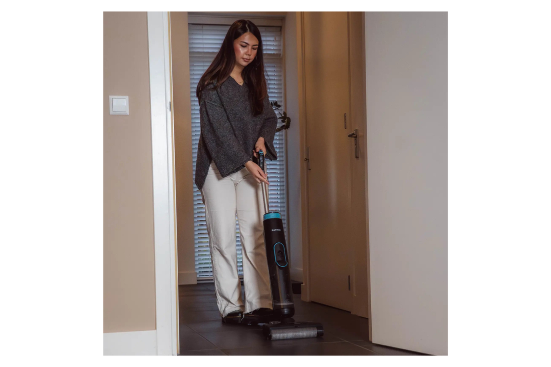 Dweilstofzuiger uitgelegd: hoe werkt het en is de Sophitech DualClean Pro geschikt voor jouw huis?